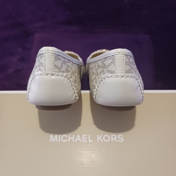 Michael Kors Lillie Moc - Picture 5 of 10